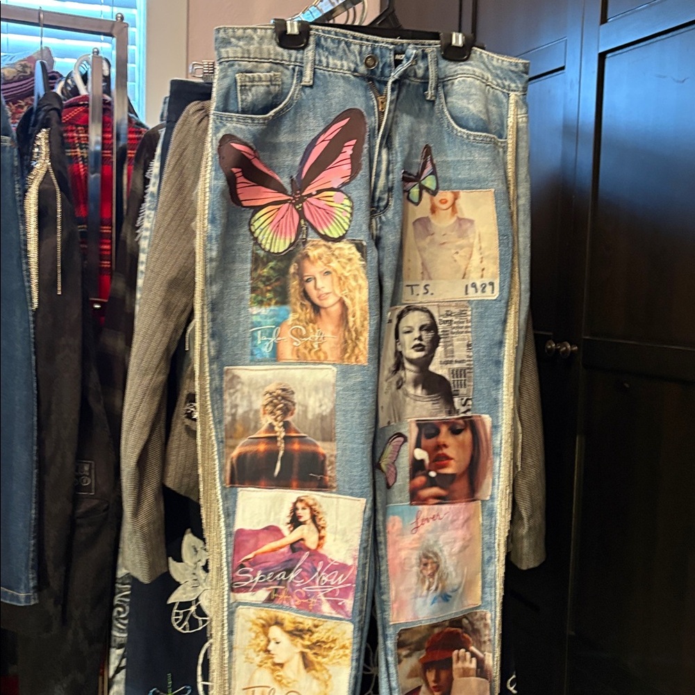 Taylor Swift Jeans